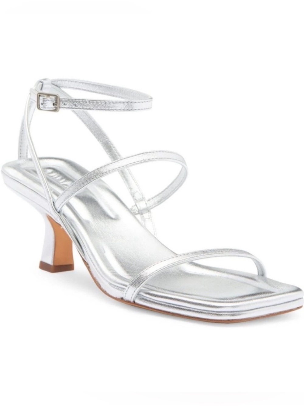 Vince Callie Kitten Heel Sandal
Size 5